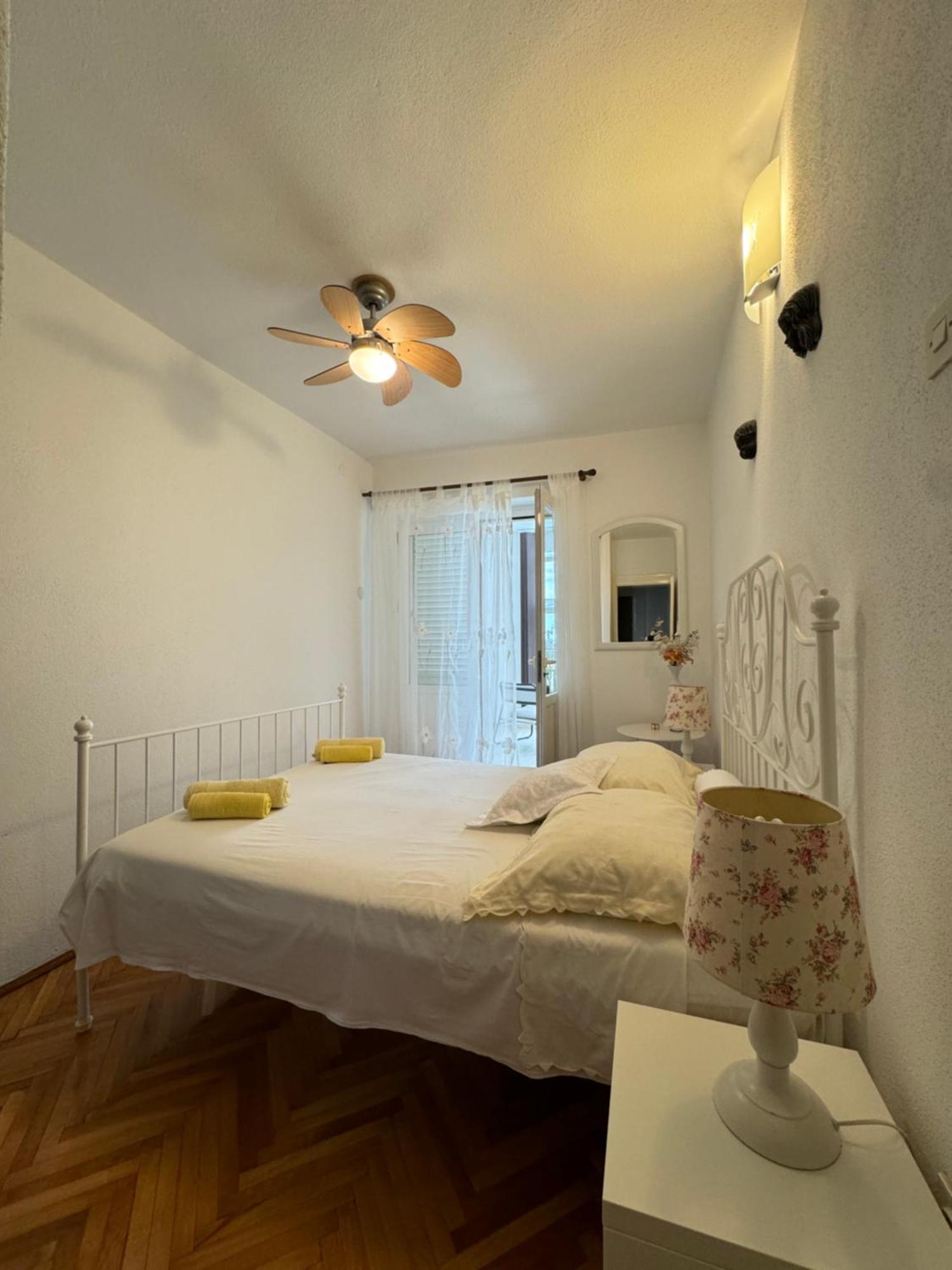 Villa Lory Makarska Exteriör bild